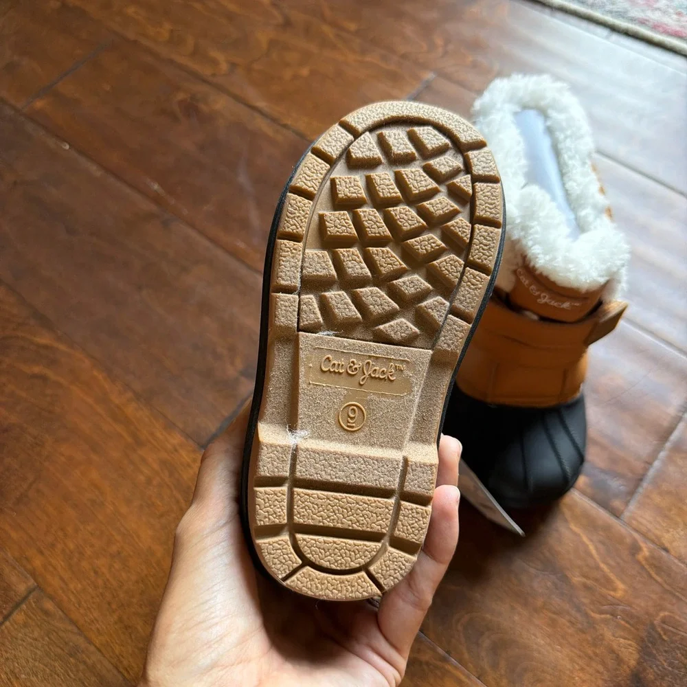 Cat & Jack Denver Tan Waterproof Snow Boots Faux Fur Trim Toddler Size 9 NEW